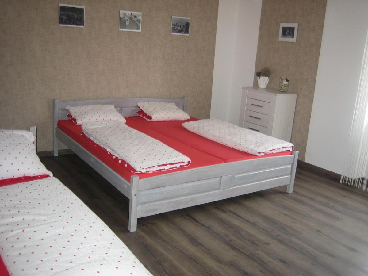 Apartmany Polepy Exterior photo